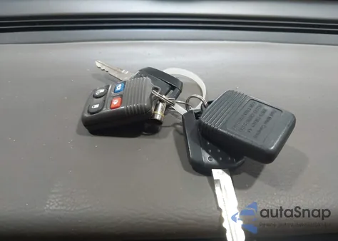 2004 Mercury Grand Marquis Ls from USA, damaged, VIN 2MEFM75W84X622002